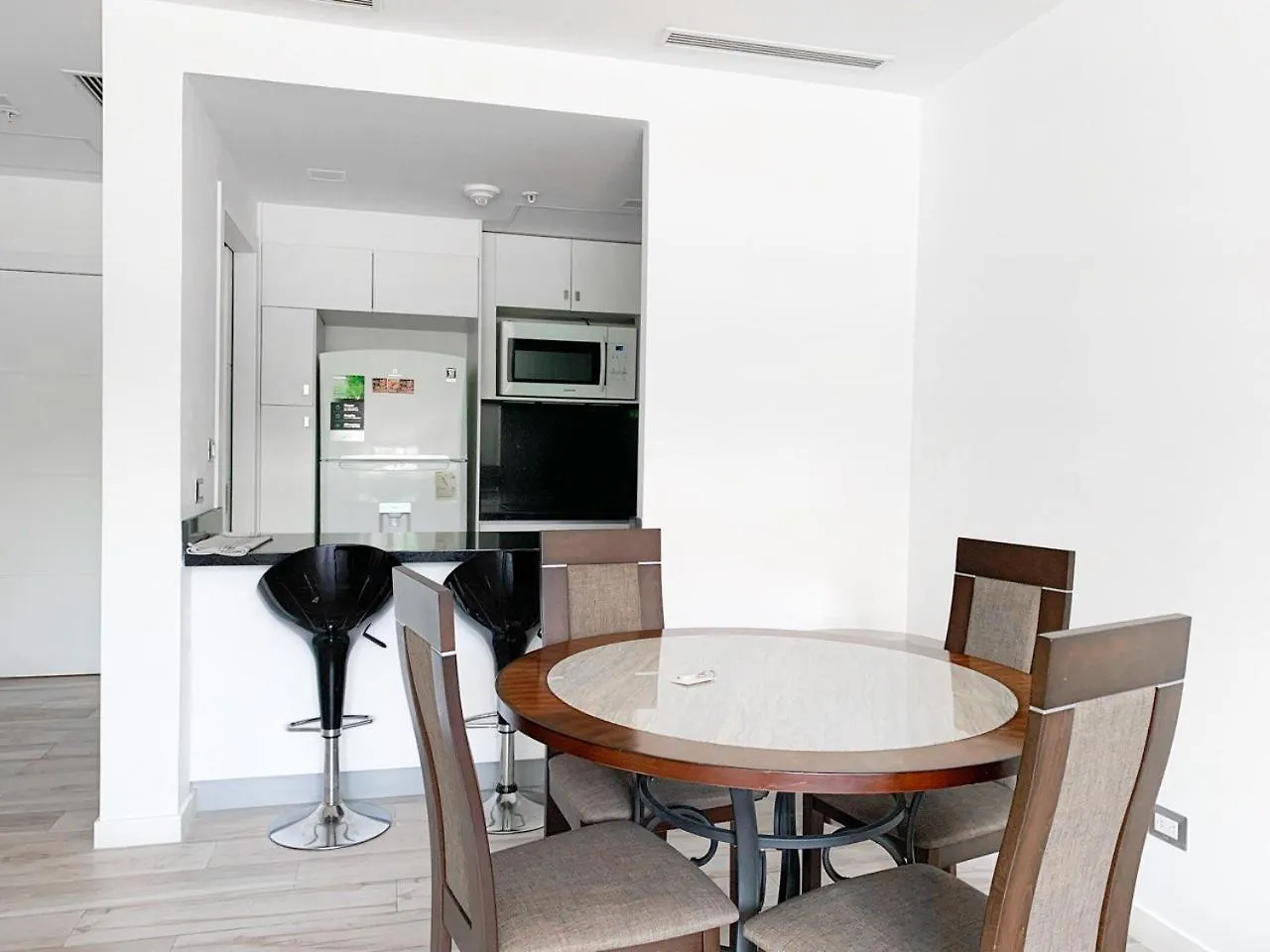Depa Comodo, 2 Habitaciones, Santana Lofts Guayaquil 0*,  Ecuador
