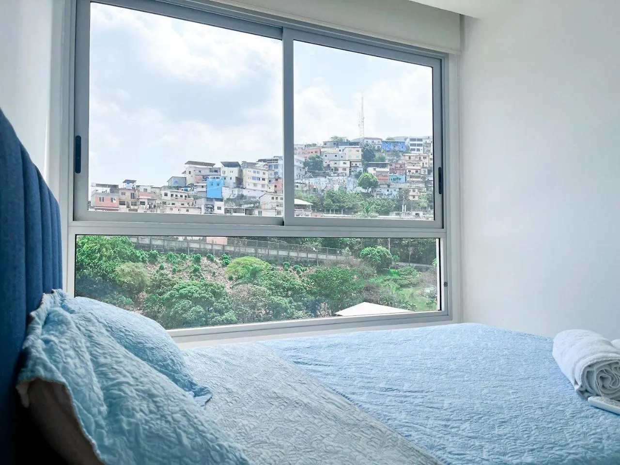 Apartment Depa Comodo, 2 Habitaciones, Santana Lofts Guayaquil Ecuador