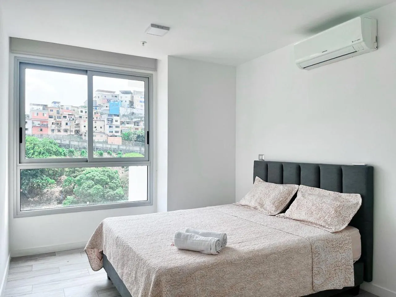 Depa Comodo, 2 Habitaciones, Santana Lofts Guayaquil Ecuador
