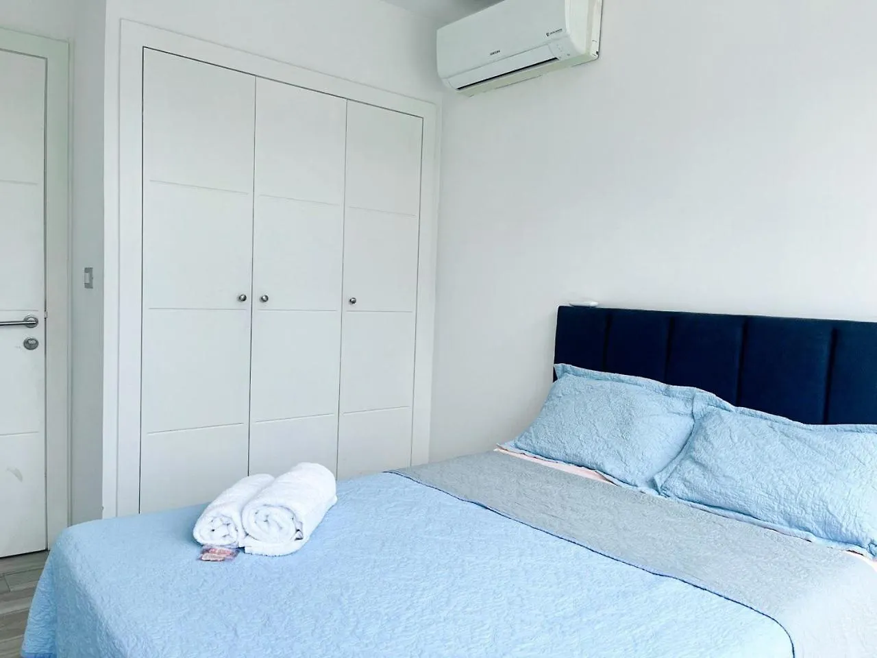 Depa Comodo, 2 Habitaciones, Santana Lofts Guayaquil 0*,  Ecuador