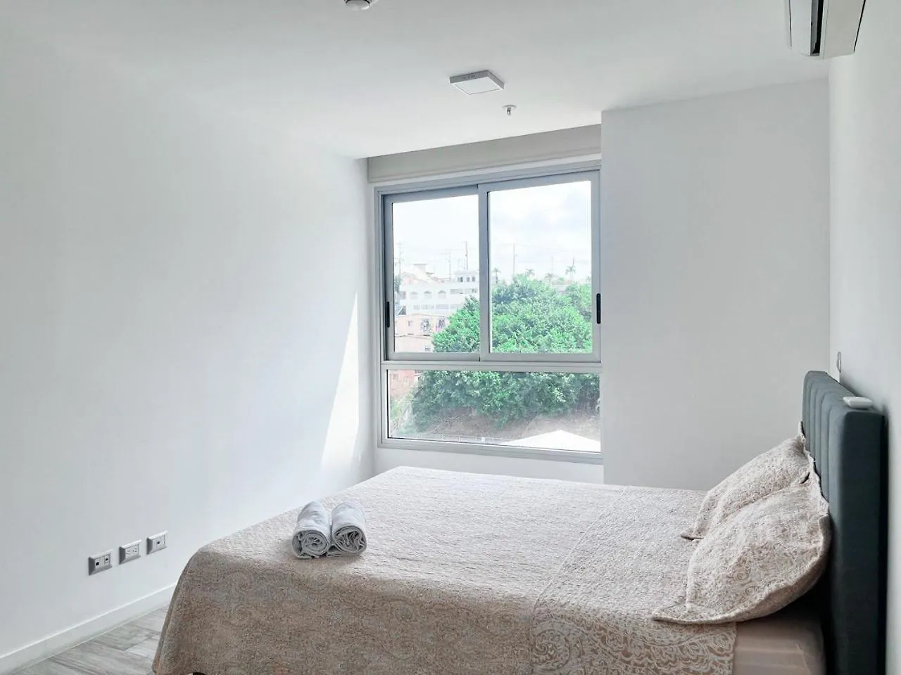 Depa Comodo, 2 Habitaciones, Santana Lofts Guayaquil Ecuador