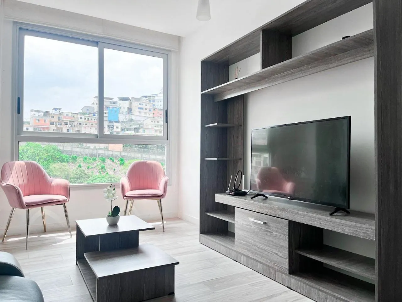Depa Comodo, 2 Habitaciones, Santana Lofts Guayaquil